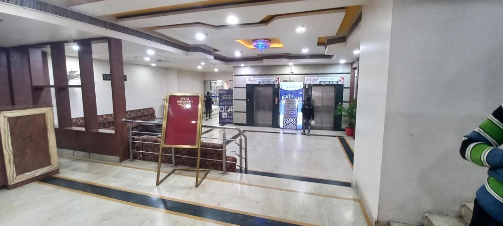 Grand Samdareeya Hotel Jabalpur Exterior foto